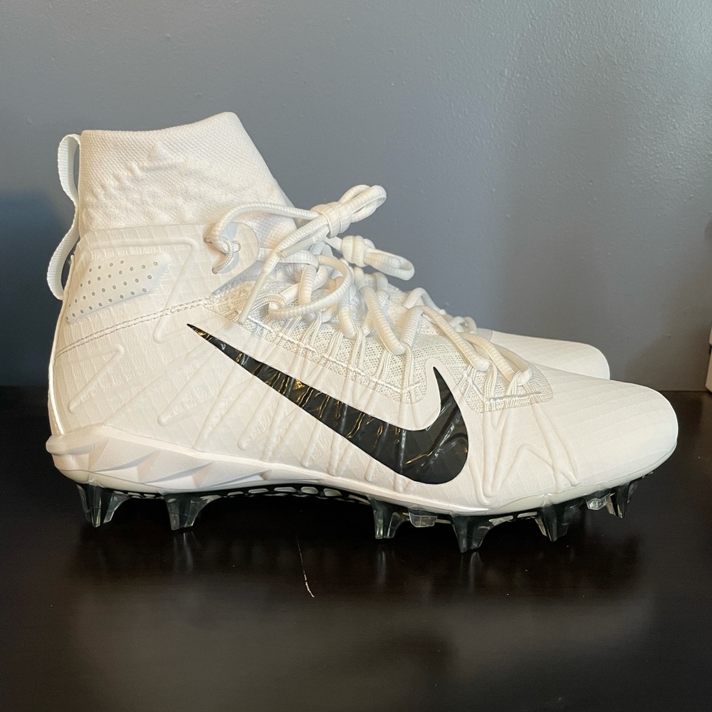 Nike Men’s Alpha Huarache 7 Elite Cleats White